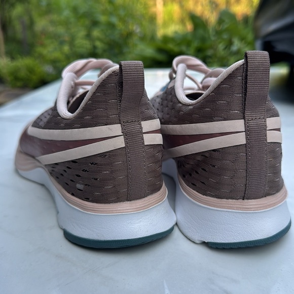 NIKE zoom strike size 9.5 - Picture 5 of 10